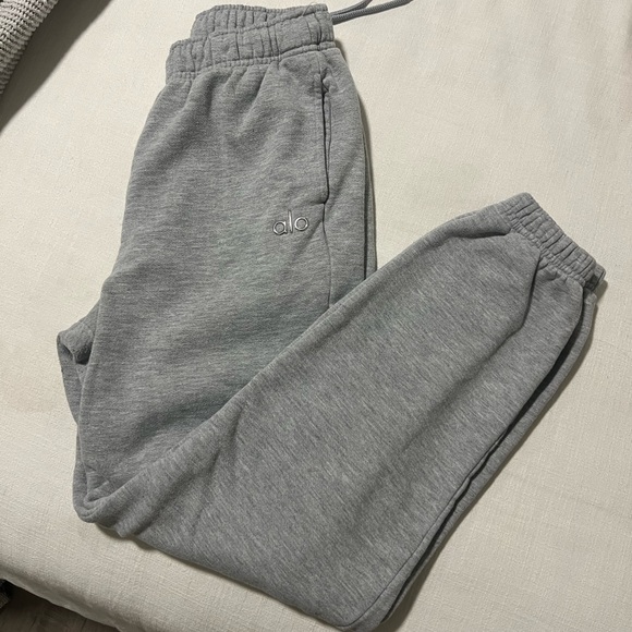 ❌SOLD❌Accolade sweatpants - Picture 2 of 5